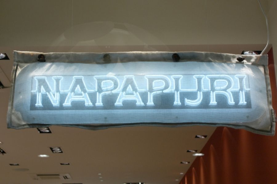Punto vendita Napapijri Galleria Cavour, Bologna